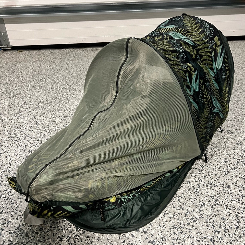 Dock A Tot Cabana Set GUC